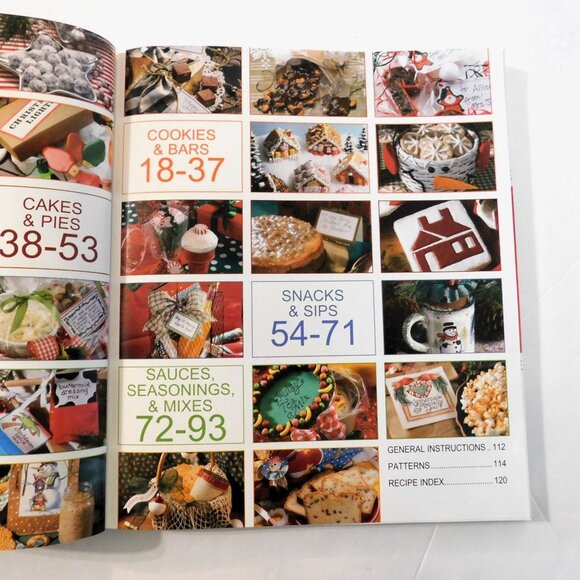 2 Cookbooks in 1 Best of Gifts of Good Taste Everyday and Christmas 2008 Trade P - Picture 4 of 11
